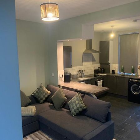 2 Bedroom Cheerful House Close To City Center Belfast Kültér fotó