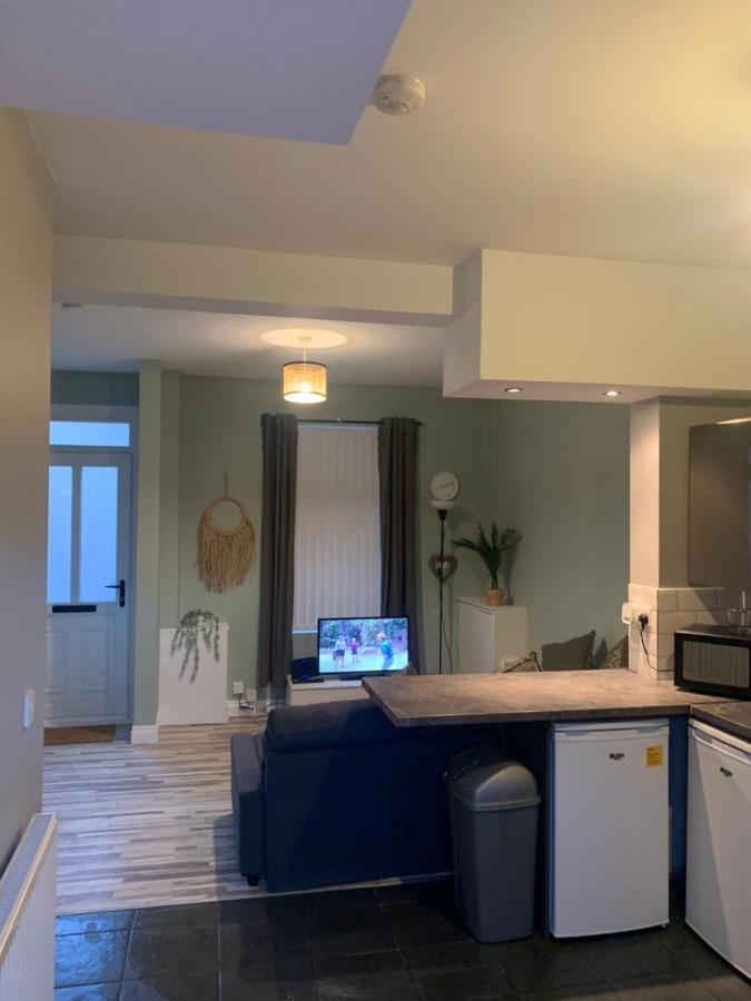 2 Bedroom Cheerful House Close To City Center Belfast Kültér fotó