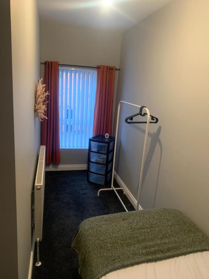 2 Bedroom Cheerful House Close To City Center Belfast Kültér fotó