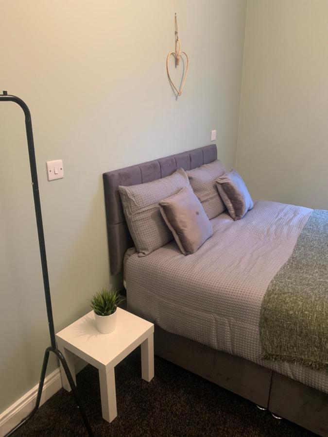 2 Bedroom Cheerful House Close To City Center Belfast Kültér fotó