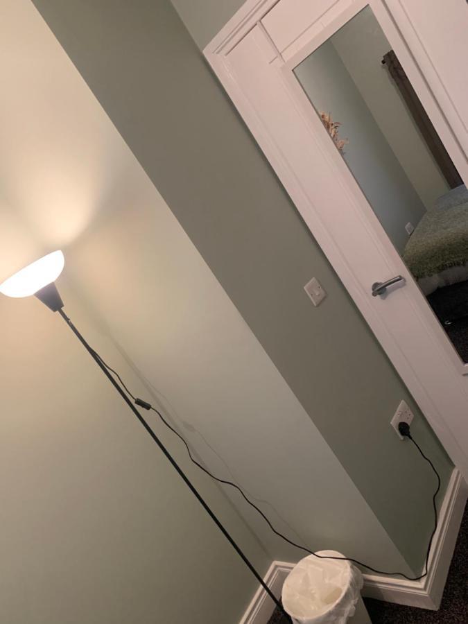 2 Bedroom Cheerful House Close To City Center Belfast Kültér fotó
